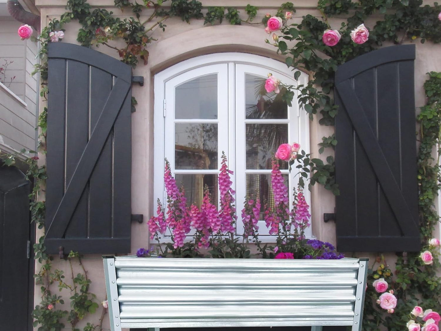 Raised Garden Bed with Legs, Galvanized Raised Planter Box with Storage Shelf and Drainage Holes, 48×24×32 Inch Large Metal Garden Bed Kit for Balcony, Backyard, Patio Lasts for Years of Use.