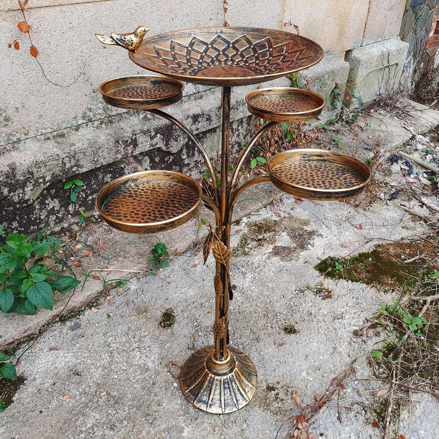 33.5 "H Cast Iron Base Outdoor Bird Bath, Metal Bird Feeding Bowl Tray, Metal Bird Bath Garden Patio Decor