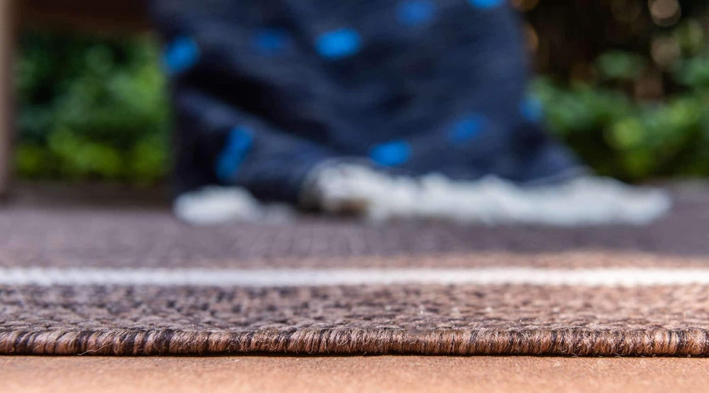 Unique Loom Outdoor Border Collection Area Rug - Soft Border (7' 1" x 10' Rectangle, Brown/ Ivory)