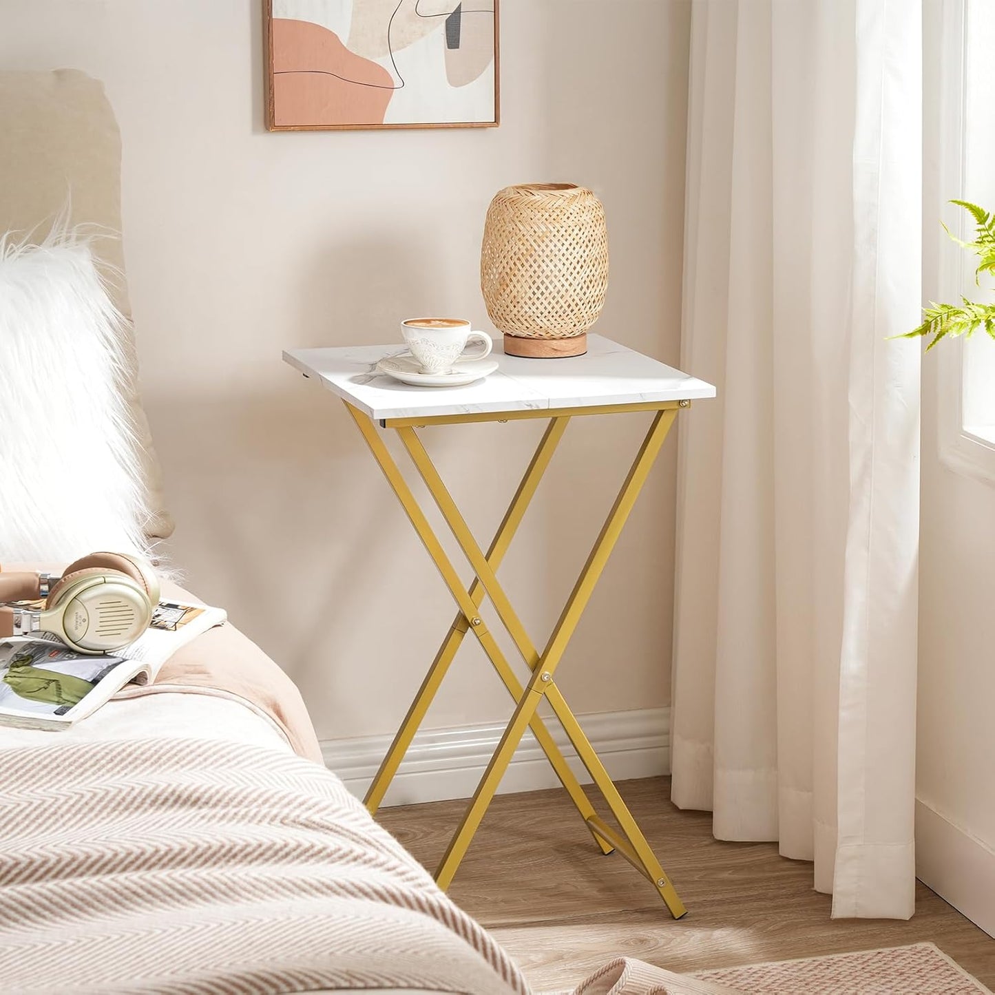 HOOBRO Folding TV Tray Tables, Set of 2 Wooden TV Tray, Portable Sofa Side Table, Industrial Snack Table End Table for Small Spaces, Space-Saving, Easy to Install and Fold, Marble and Gold DM27BZP201