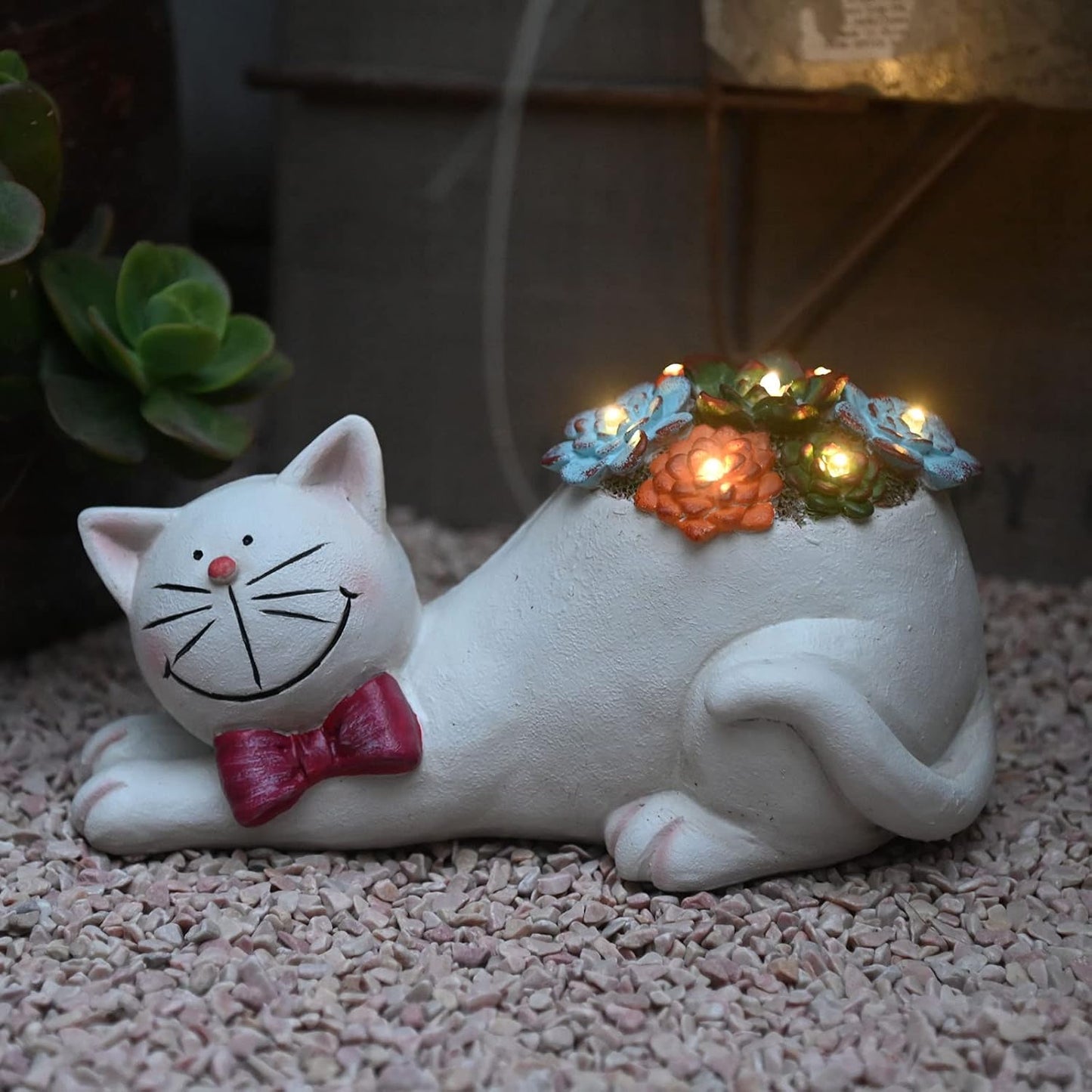 Cat Garden Figurines Outdoor Decor Solar Statue with LED Lights for Patio Lawn Yard Art Decoration Housewarming Garden Gift