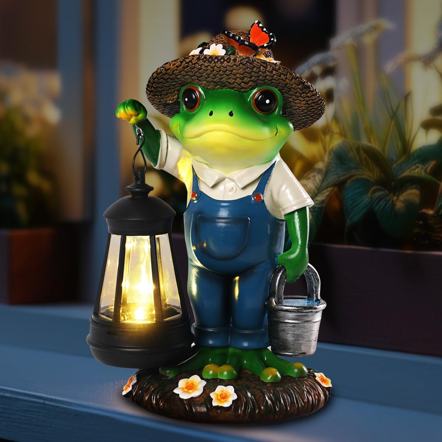 Solar Garden Decor - Frog Statues with Lantern 9" Resin Solar Frogs for Outdoors Patio Yard Porch Lawn Balcony Decor Ideas Animal Lover Gardening Gifts for Women Mom Wife