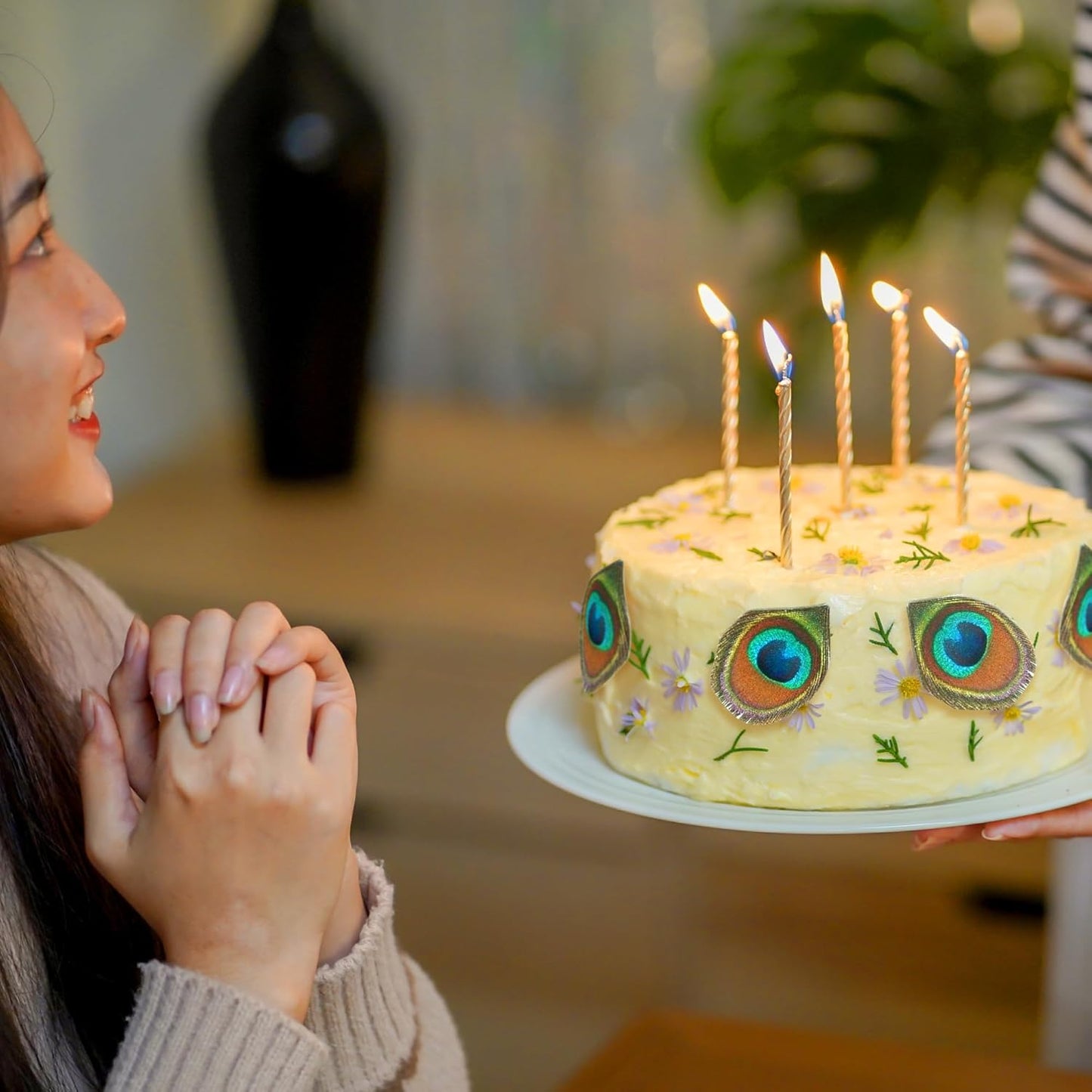 Edible Peacock Feathers - Set of 12 - Cake Decorations, Cupcake Topper