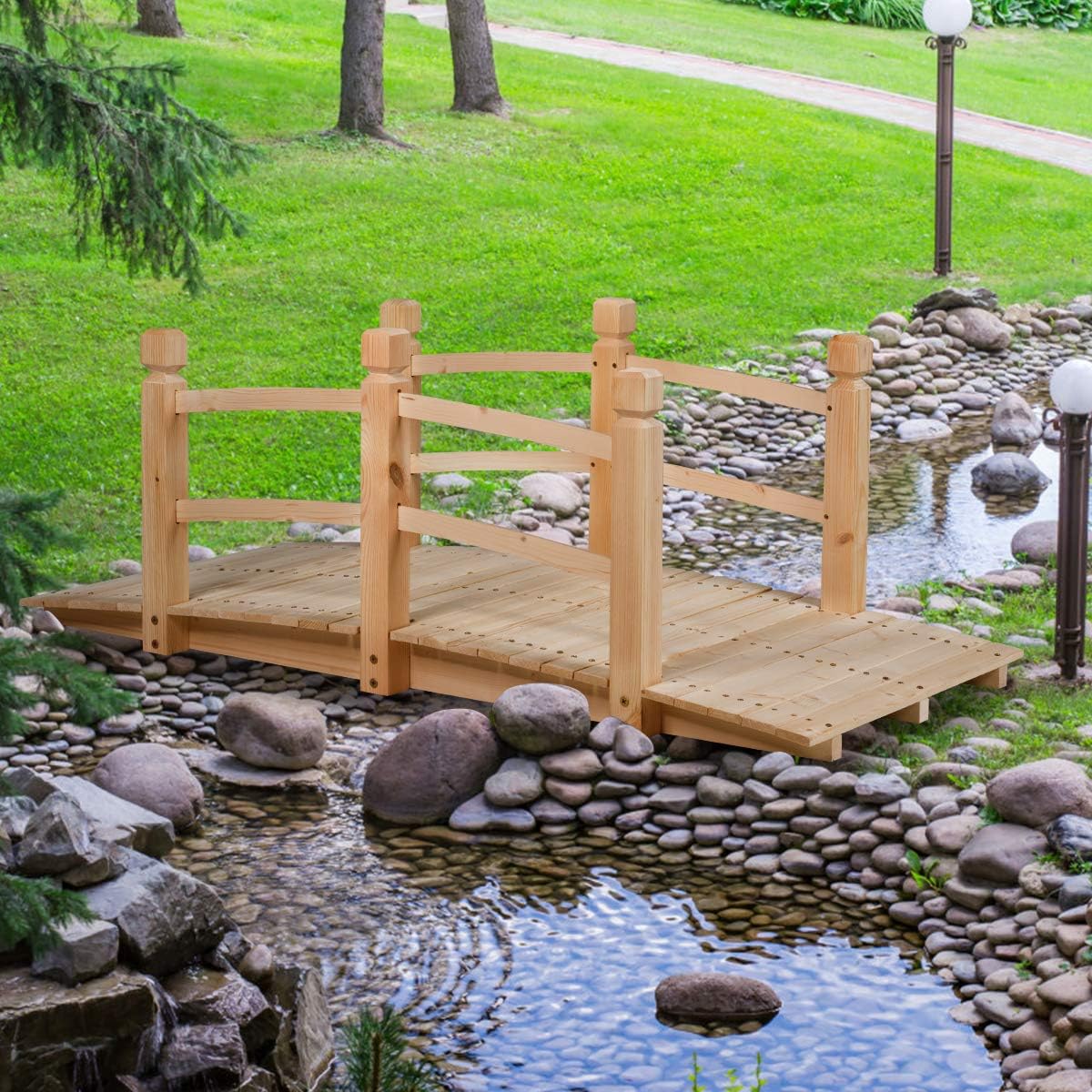 Giantex 5 FT Wooden Garden Bridge, Classic Wood Arc Footbridge with Railings, 400 lbs Capacity, Decorative Pond Bridge for Outdoor Garden Yard Backyard Creek Farm (Natural)