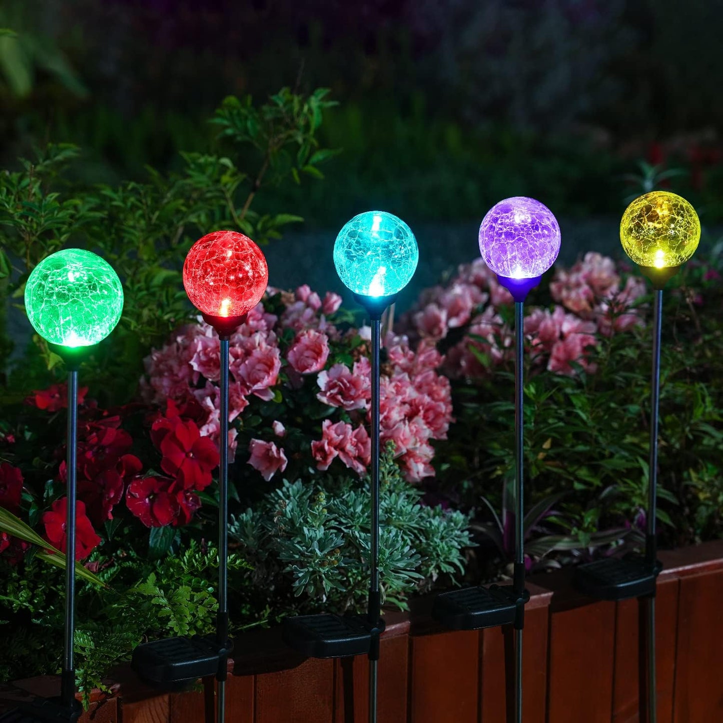 Crystal Cracked Glass LED Garden Globe Light - 6 Pack Color-Changing Solar Stake Ball Light Auto On/Off, Perfect for Landscape, Patio, Yard, Halloween Decorations
