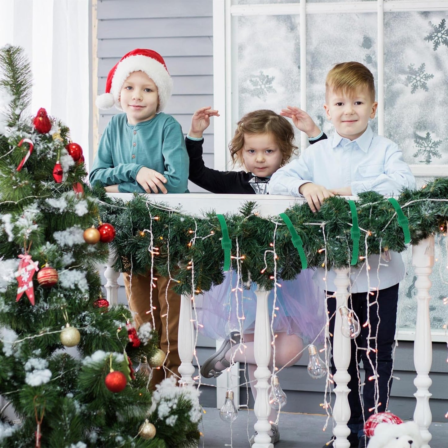 100 Pcs Christmas Garland Ties 12Inch Adjustable Holiday Garland Twist Ties for Holiday Christmas Halloween Tree Wreath Party Yard Wall Doorway Reusable Nylon Garden Cable Straps Decoration(Green)