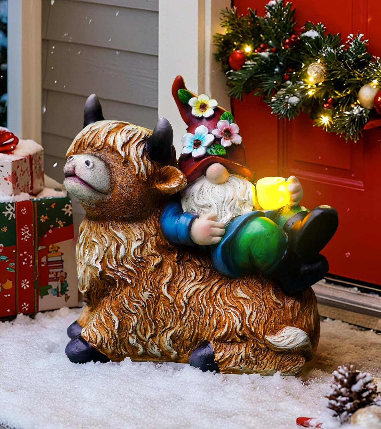 Garden Gnomes Decor Outdoor Statues Gnome on Highland Cow Hold Solar Cup Light Outdoor Decorations for Patio,Yard and Gift for Mom