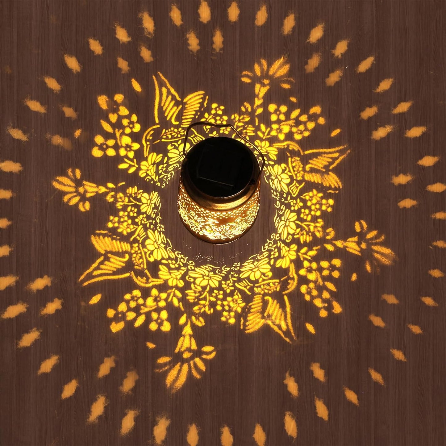 Solar Lanterns Outdoor Hummingbird Garden Decor, Birthday Gifts for Women Mom Grandma Metal Hanging Solar Lights Waterproof with Shepherd Hook LED Decoration Outside for Patio Garden Yard Porch Lawn